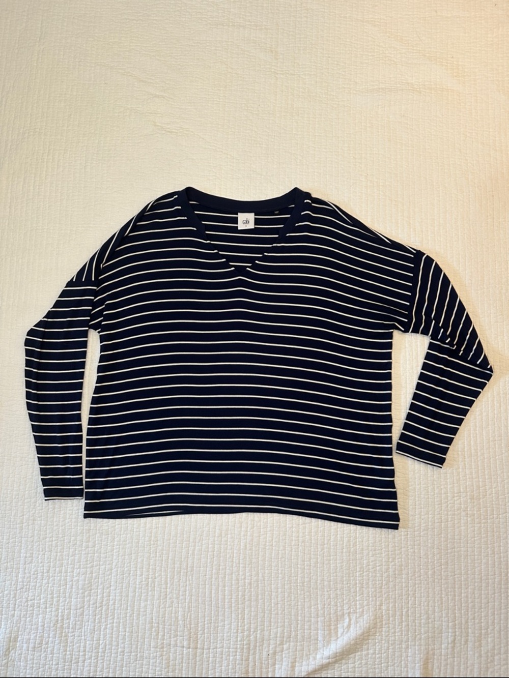 Cabi Navy & White Striped V-Neck Long Sleeve Tee size small